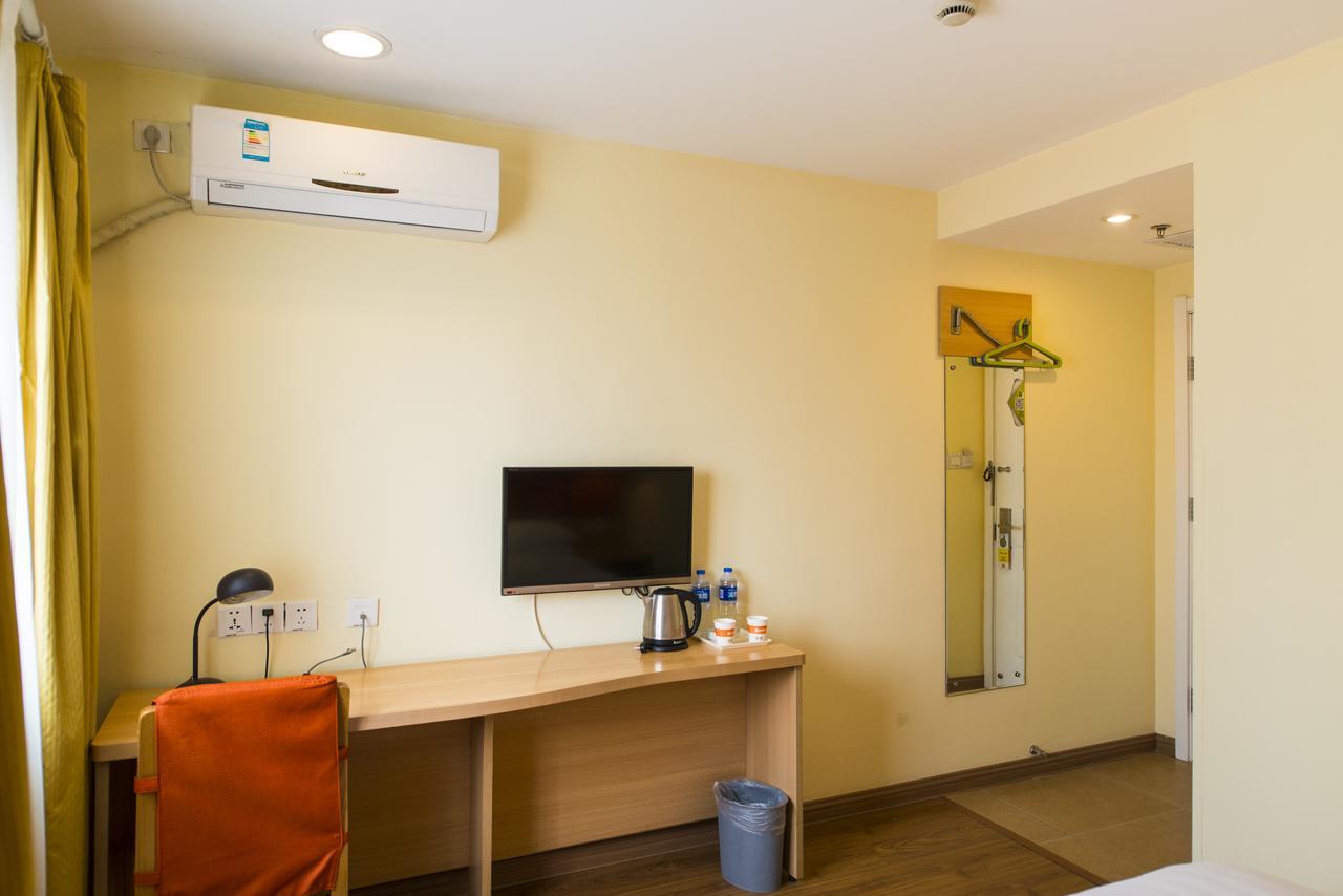 Home Inn Chongqing Jiangbei Airport Shuangfeng Road Екстер'єр фото