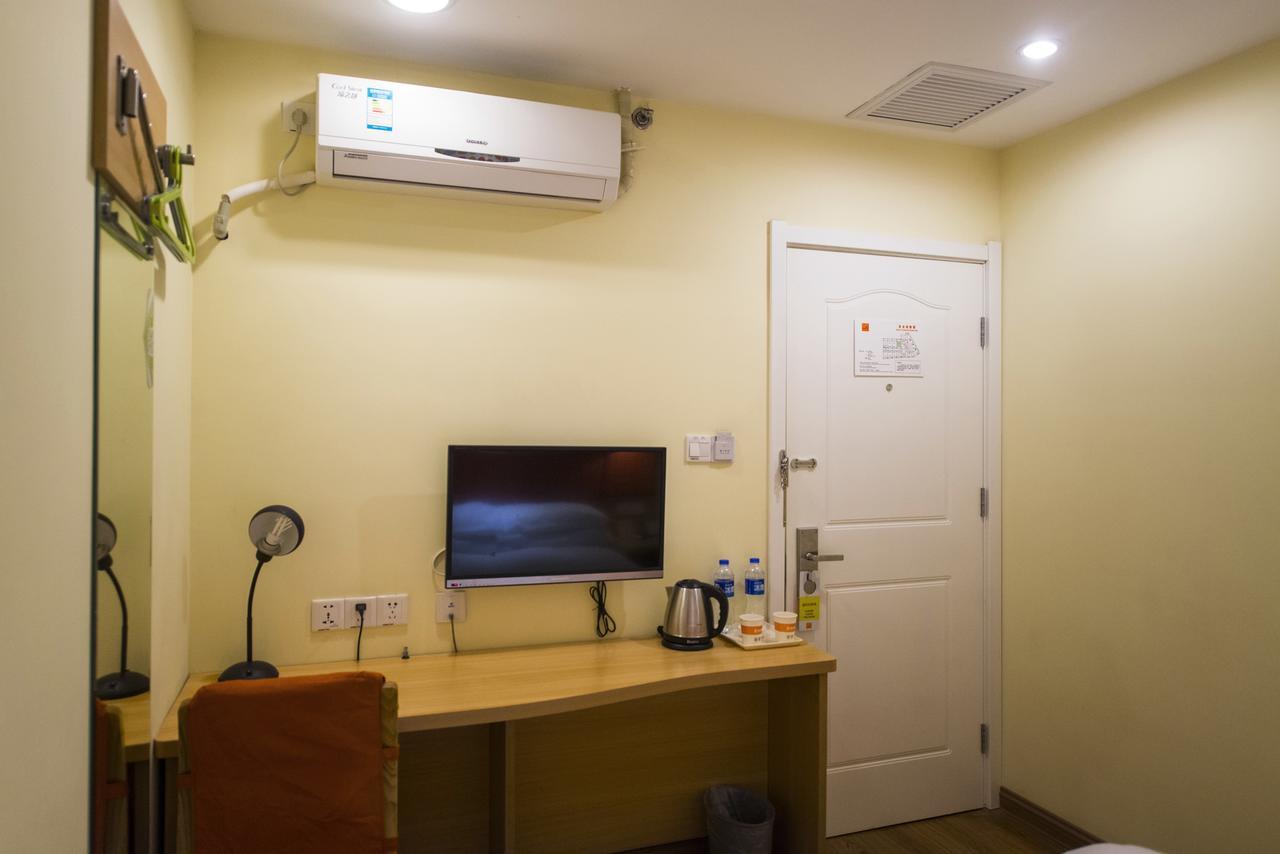 Home Inn Chongqing Jiangbei Airport Shuangfeng Road Екстер'єр фото